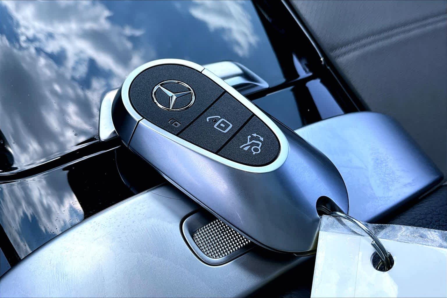 Used 2025 Black Mercedes-Benz C 300 image 15