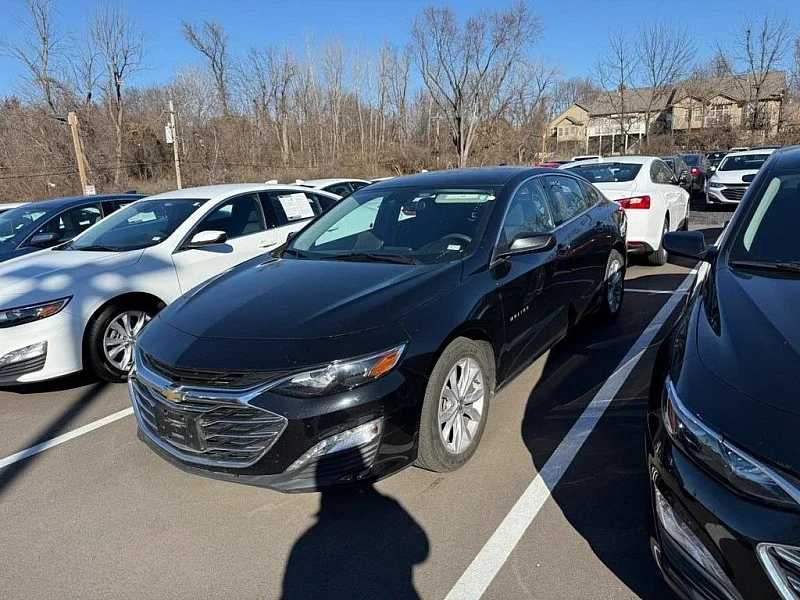 Used 2024 BLACK Chevrolet 4dr Sdn 1LT image 2