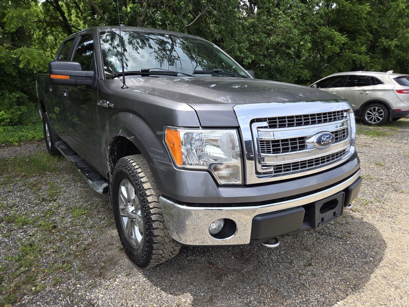 Used 2013 Black Ford  image 1