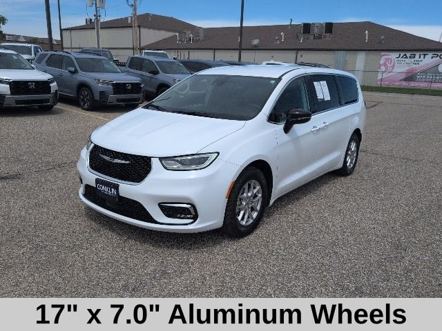 Used 2024 White Chrysler Touring L image 15