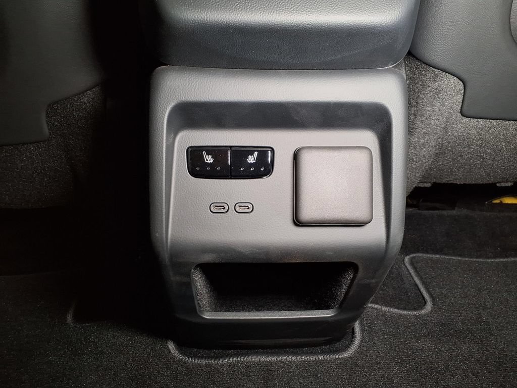 2026 Cadillac OPTIQ Premium Luxury - Photo 12