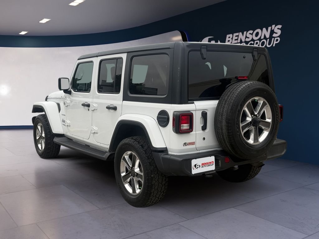 Used 2019 White Jeep Unlimited Sahara image 3
