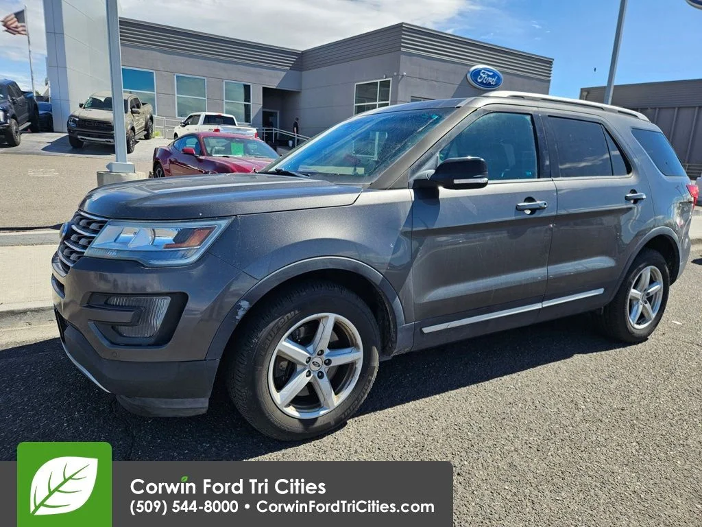 Used 2016  Ford XLT image 3