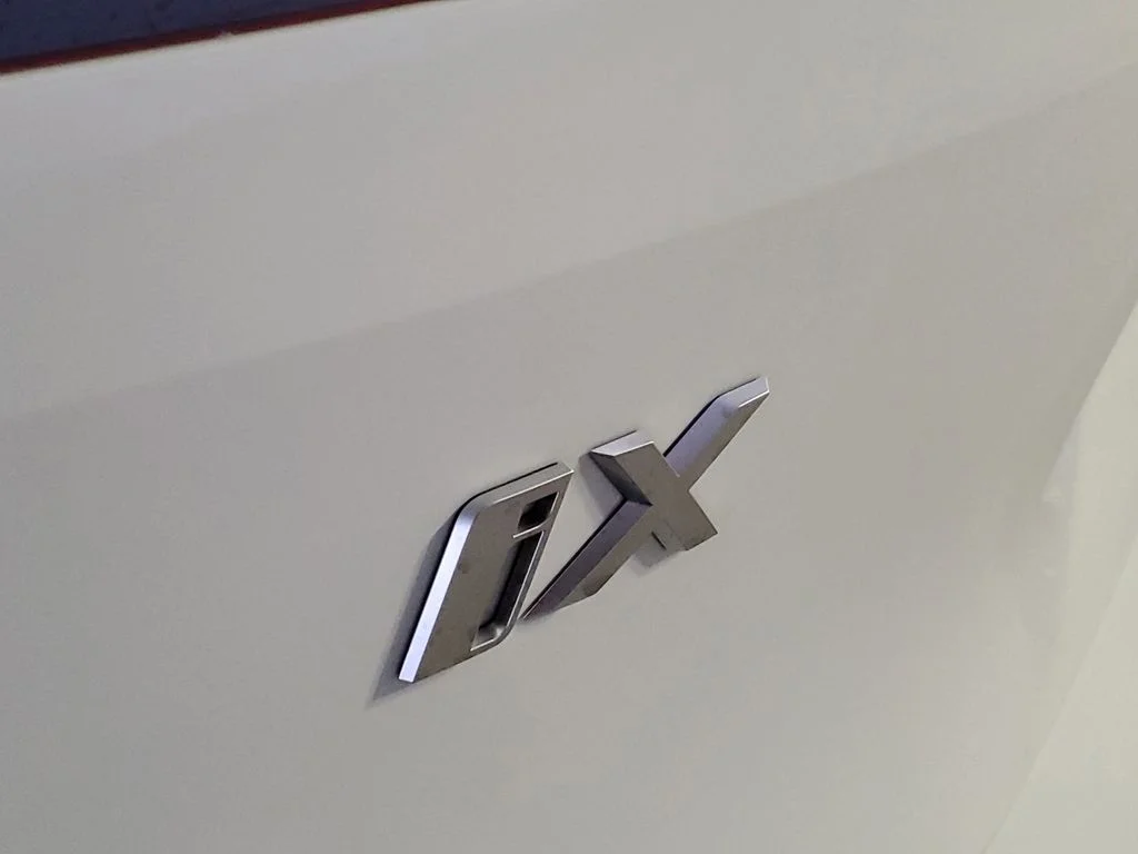 2026 BMW iX 60 - Photo 6