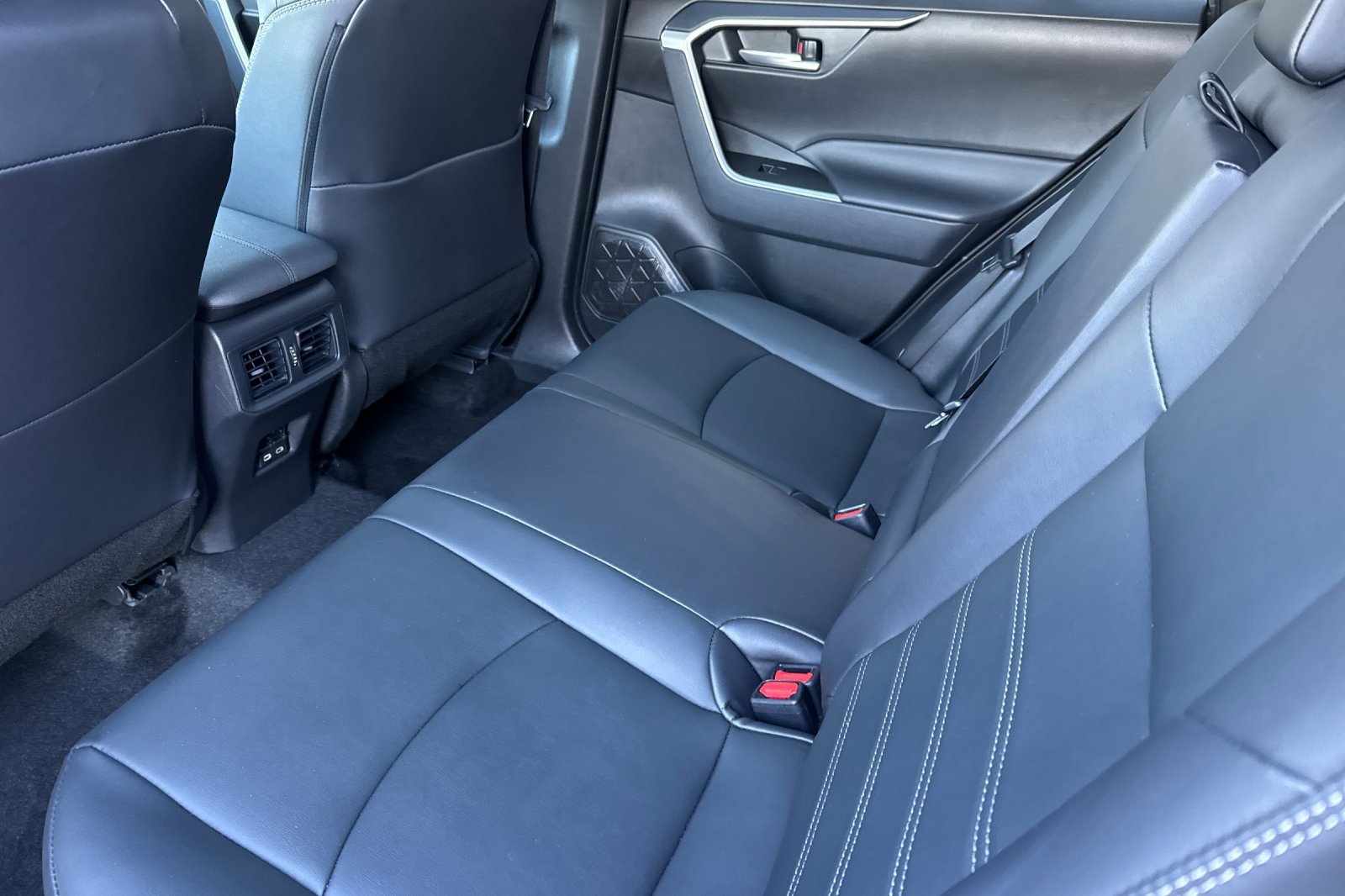 Used 2025 Gray Toyota XLE Premium image 12