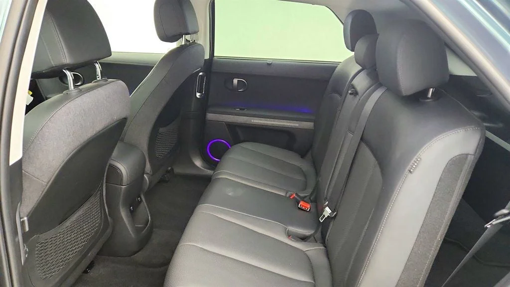 Used 2025 Digital Teal Hyundai Limited RWD image 22