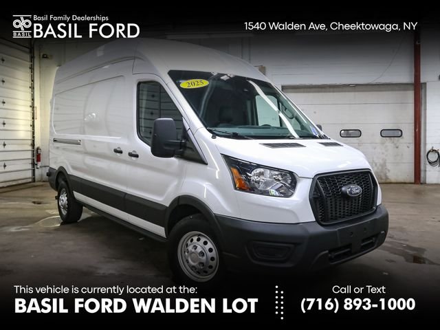 Used 2025  Ford Base image 1