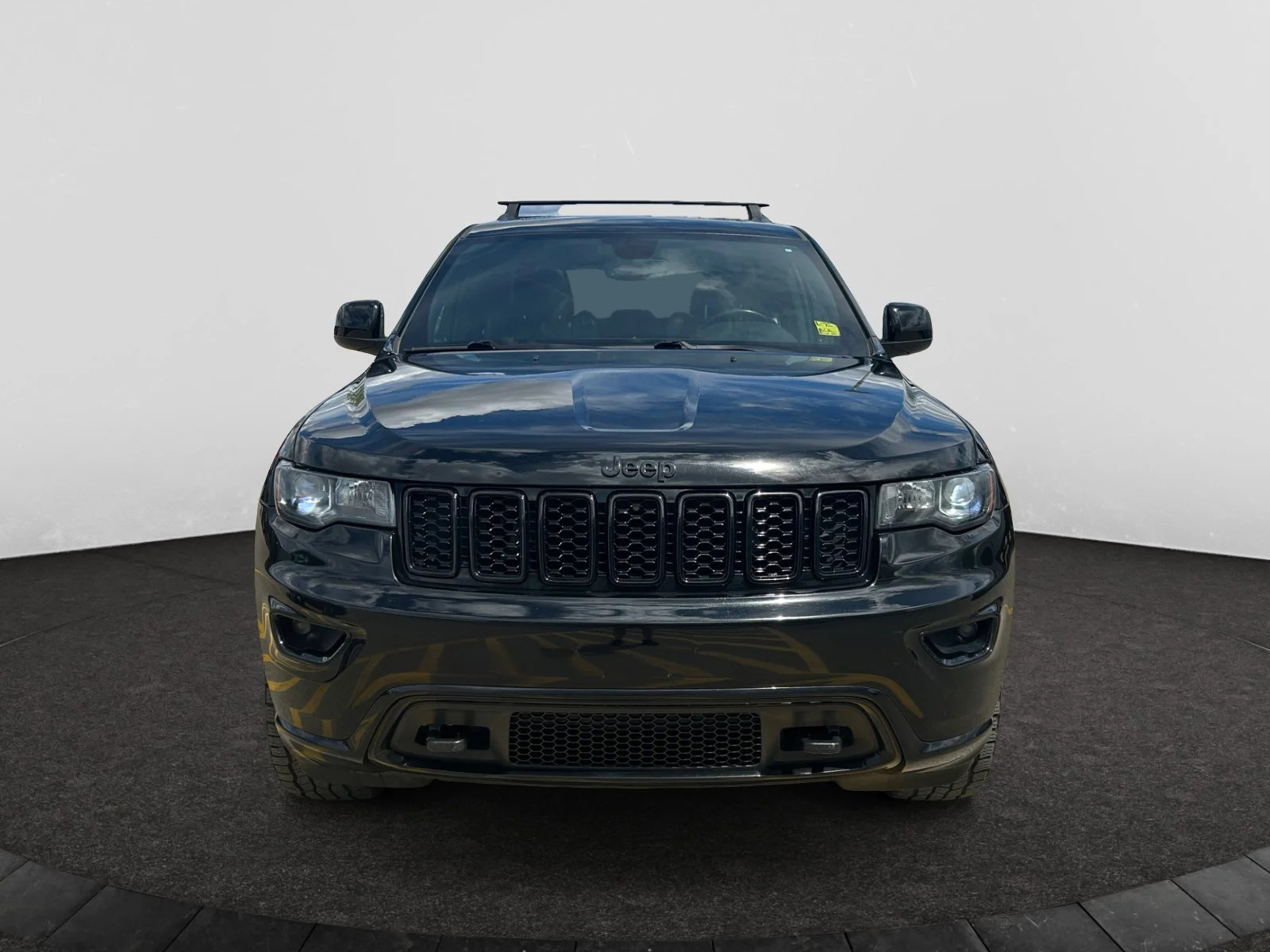 Used 2019 Diamond Black Crystal Pearl Jeep ALTITUDE image 8