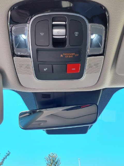 Used 2025 Blue Hyundai SEL Convenience image 32