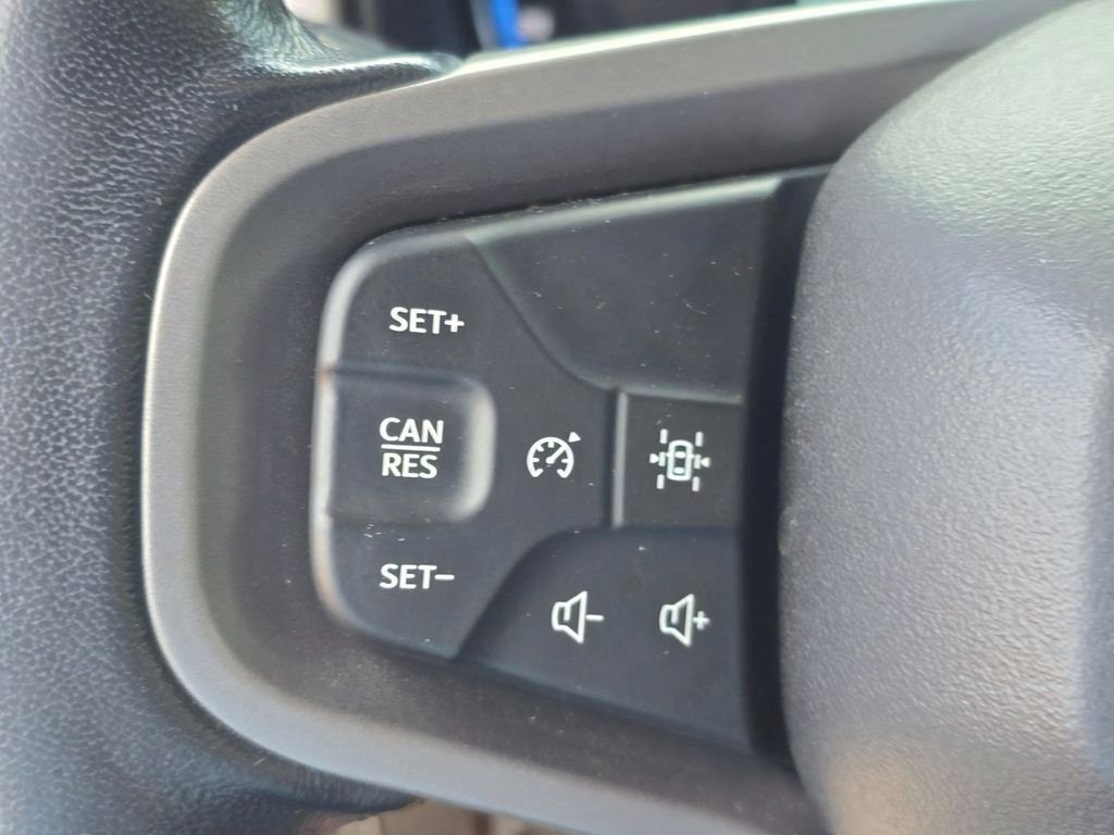 Used 2023 Gray Ford Outer Banks image 20