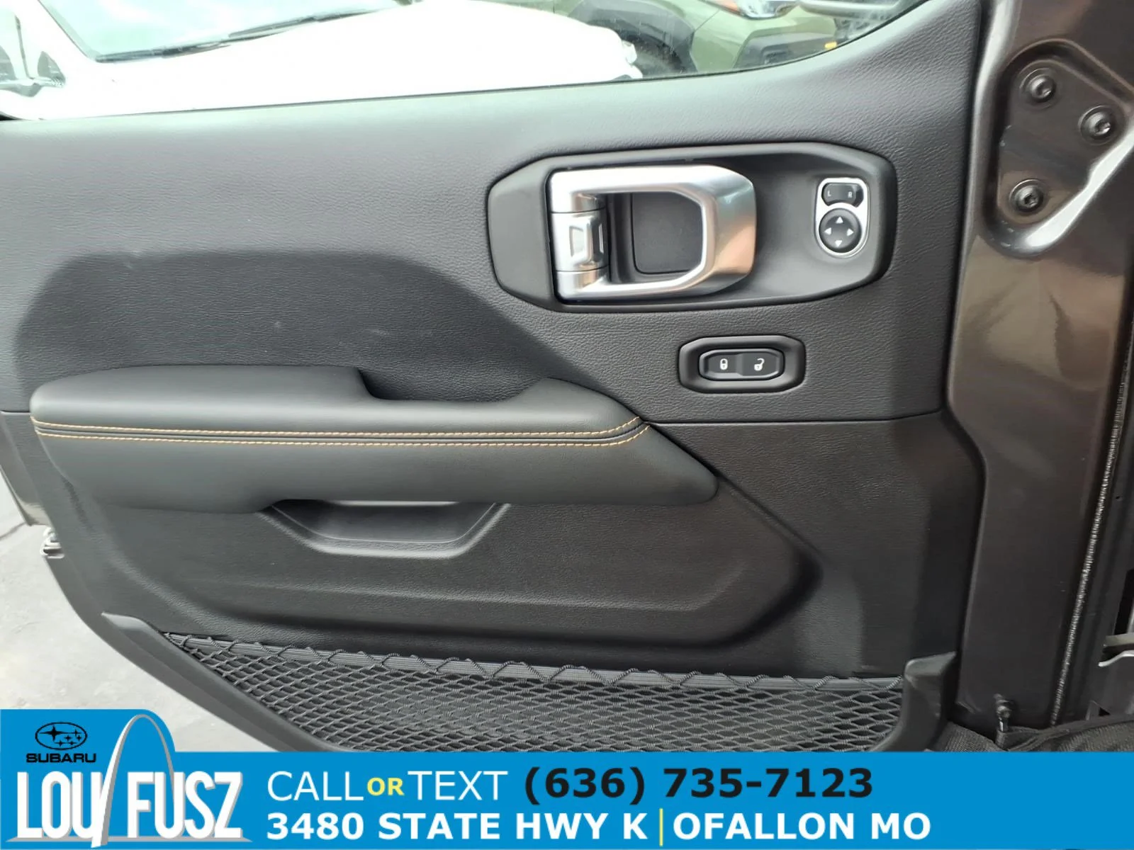 Used 2025 Granite Crystal Metallic Clearcoat Jeep Sport S image 22