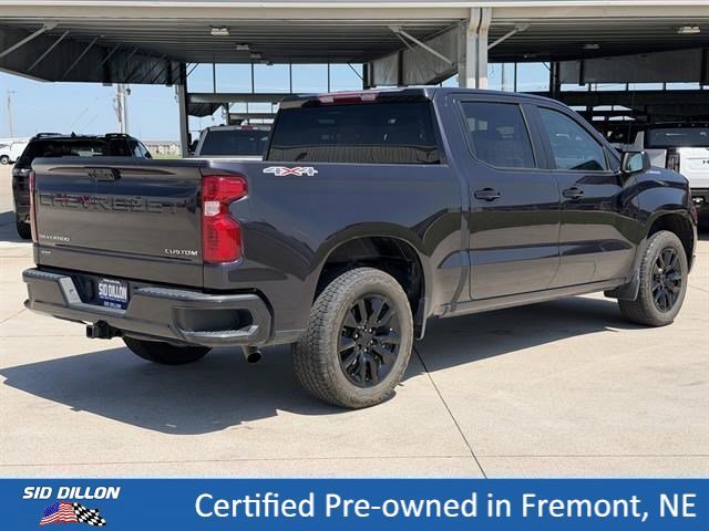 Used 2022 Dark Ash Metallic Chevrolet Custom image 12