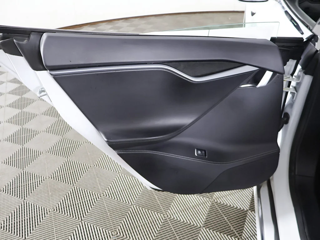 Used 2019 Pearl White Multi-Coat Tesla Performance image 24