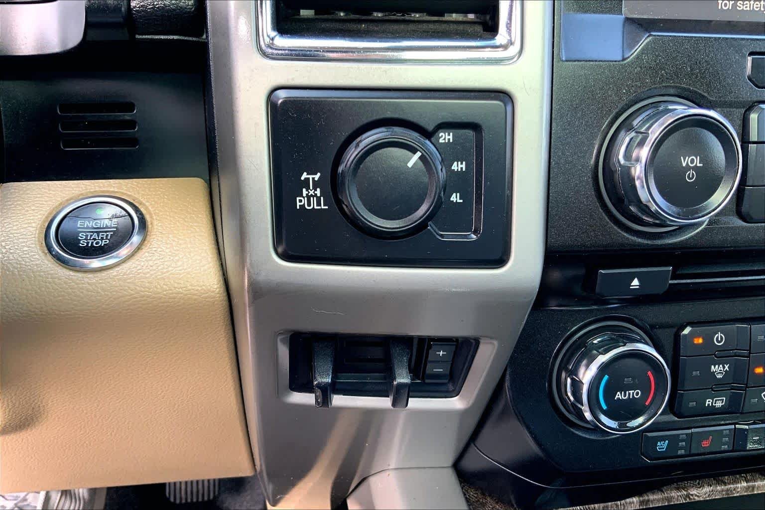 Used 2017 White Gold Ford Lariat image 30