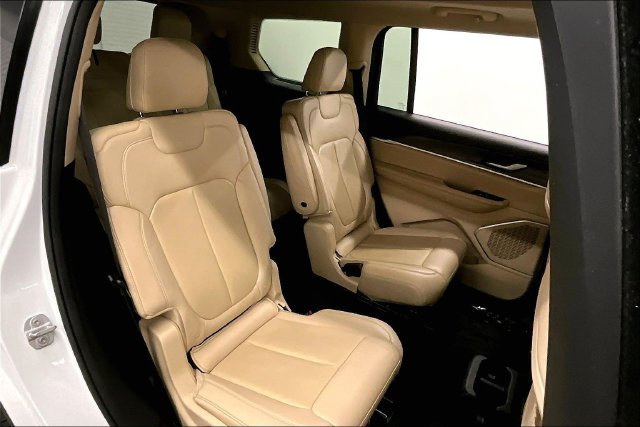 Used 2022 Bright White Clearcoat Jeep Limited image 26