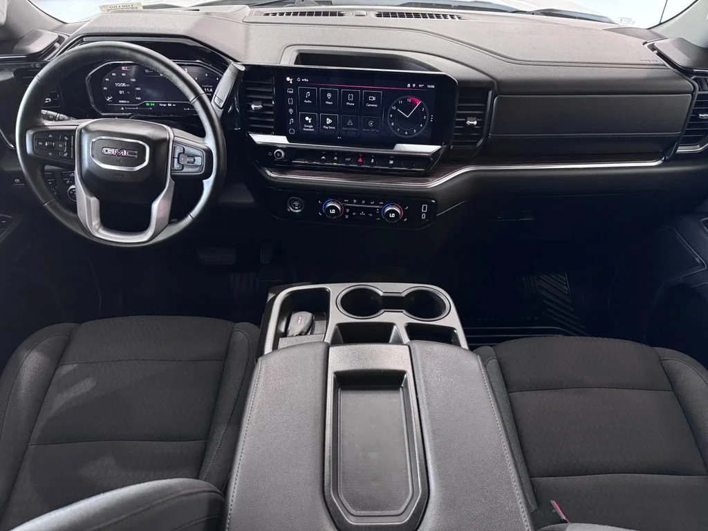 Used 2024 Summit White GMC Elevation image 14