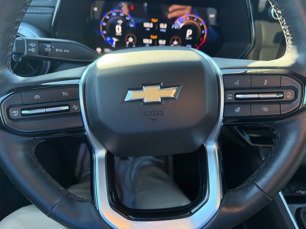 Used 2024 Gray Chevrolet LT image 19