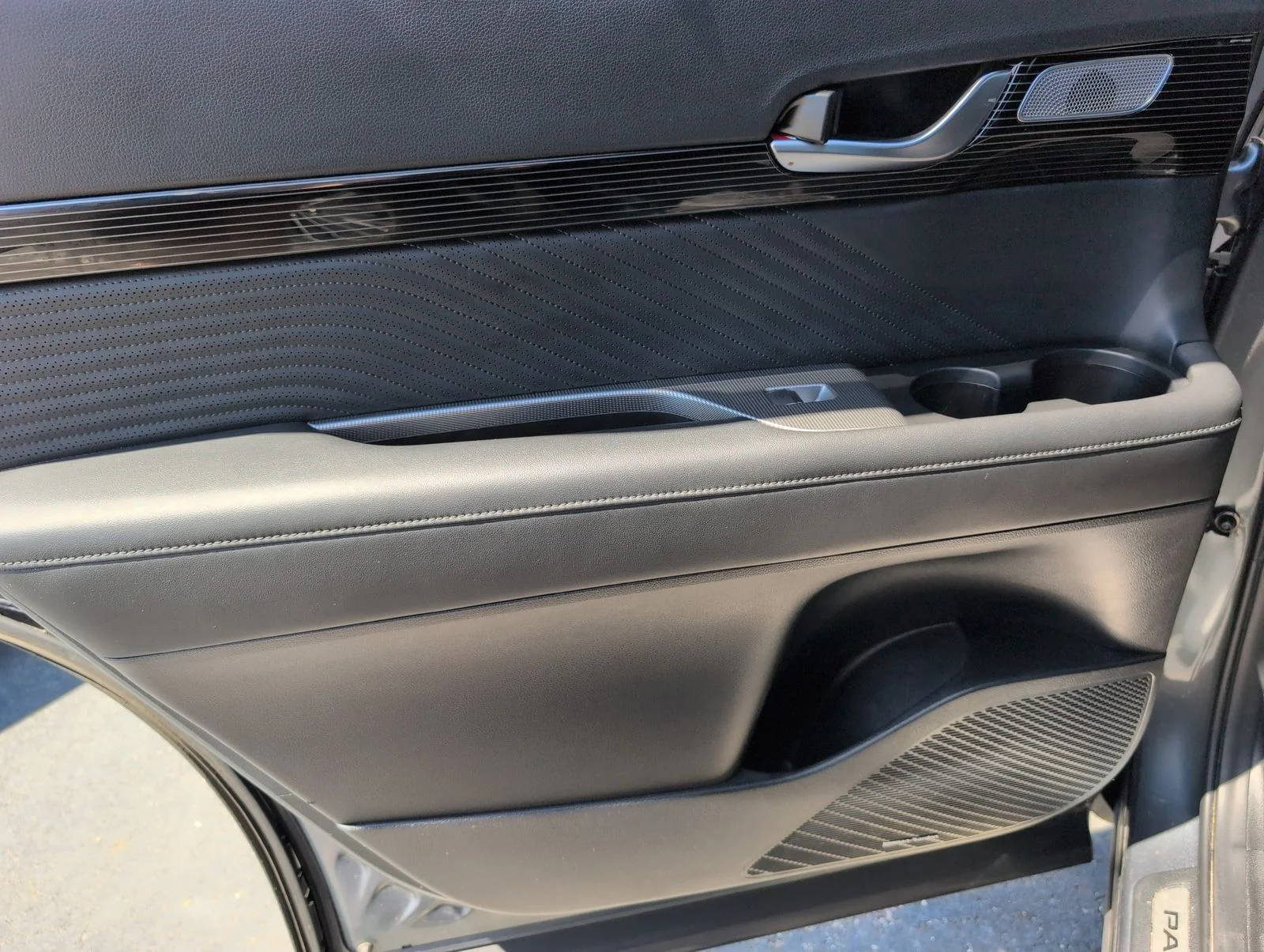 Used 2023 Gray Hyundai Calligraphy image 33