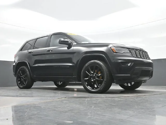 2020 Jeep Grand Cherokee Altitude - Photo 23