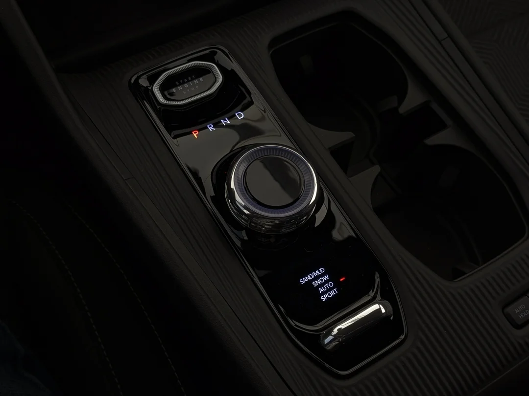 New 2026 Black Jeep Laredo - - 4x4 - Pkg 23F - Mopar Protect Pkg - Compact Spare - 1.6L Turbo Hybrid & More! image 19