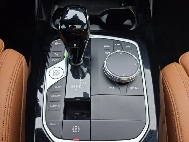 Used 2024 Black BMW sDrive30i image 26