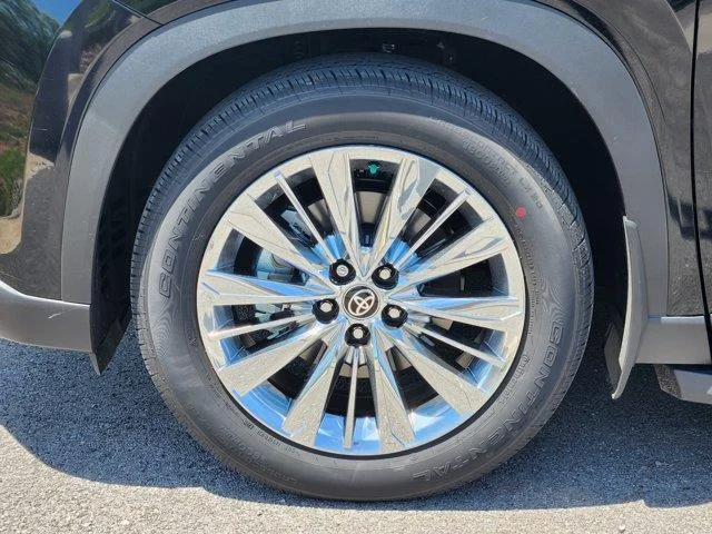 New 2026 Black Toyota Platinum All-Wheel Drive image 7