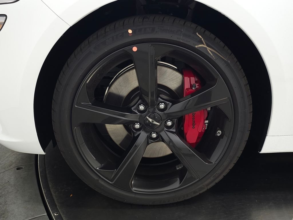New 2026 White Genesis 3.3T SPORT PRESTIGE image 7