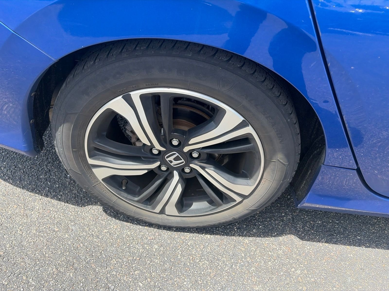 Used 2016 Blue Honda Touring image 10