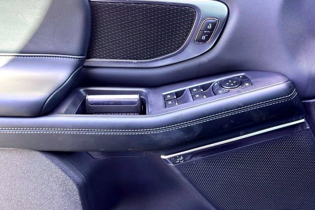 New 2025 Space Silver Metallic Ford Platinum image 14
