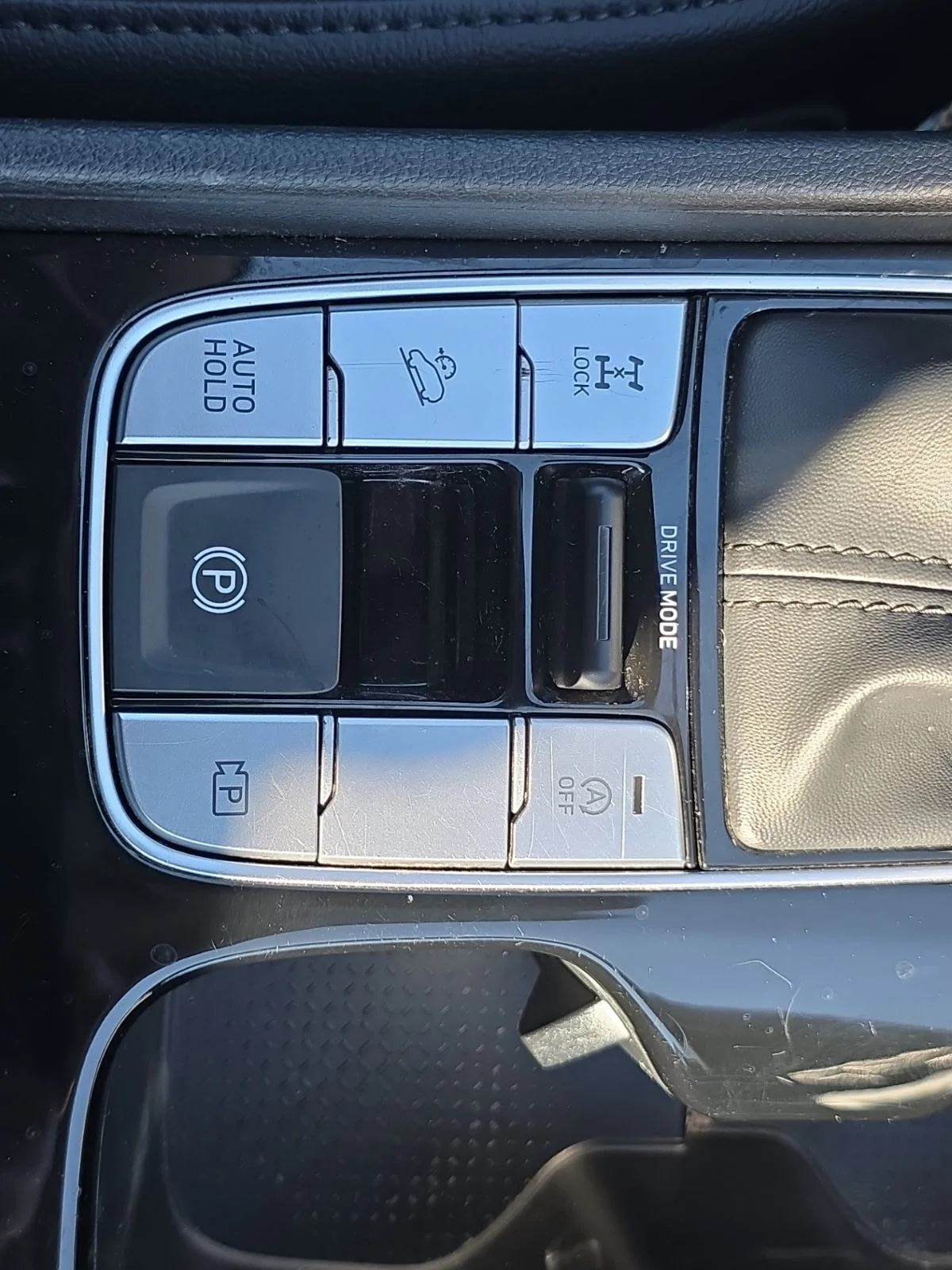 Used 2023 Silver Hyundai SEL image 30