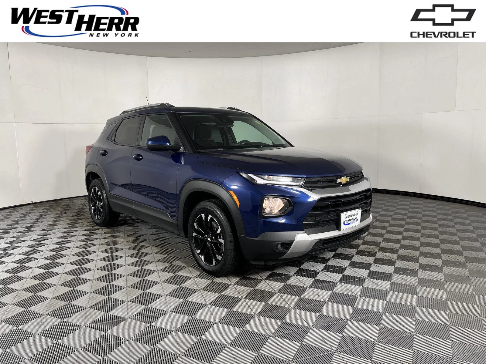 Used 2022 Blue Glow Metallic Chevrolet LT image 1