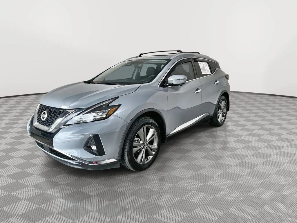 Certified Used 2023 Gray Nissan Platinum image 4