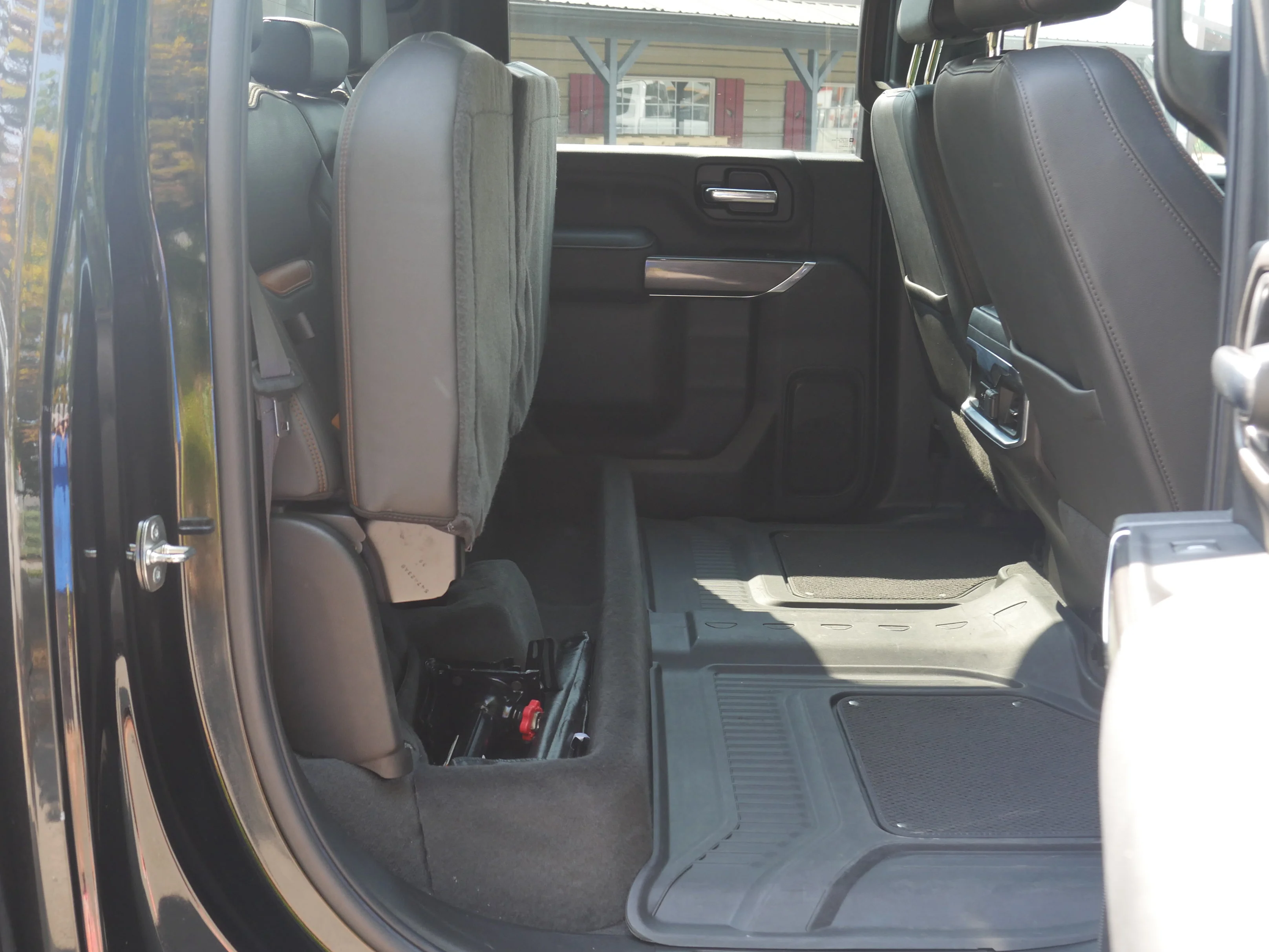 Used 2022 Onyx Black GMC AT4 image 28