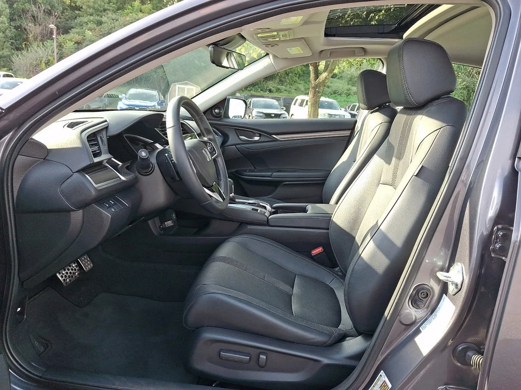 2021 Honda Civic Touring - Photo 13