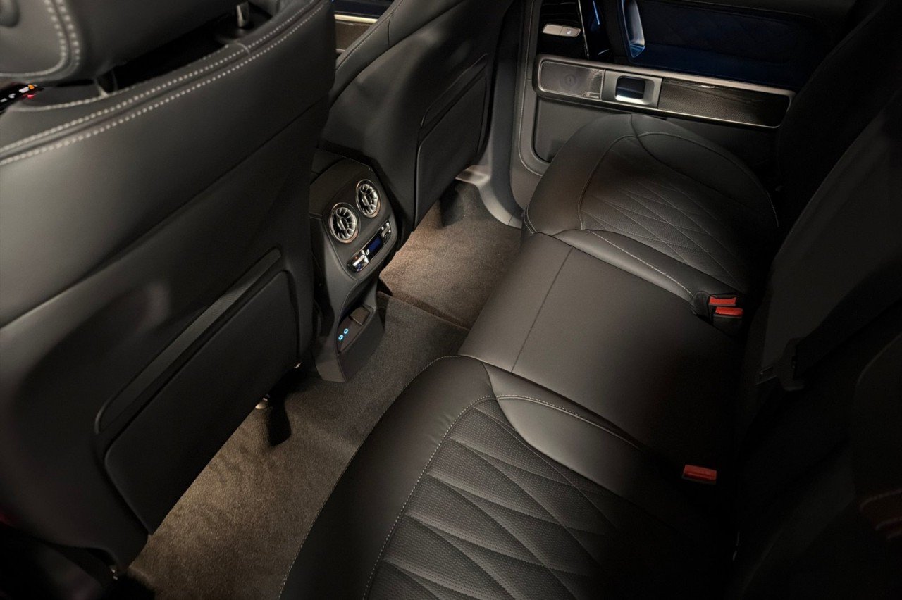New 2027 Iridium Silver Mercedes-Benz G 580e SUV image 11