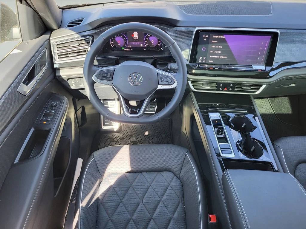 2025 Volkswagen Atlas Cross Sport SEL Premium R-LINE - Photo 14