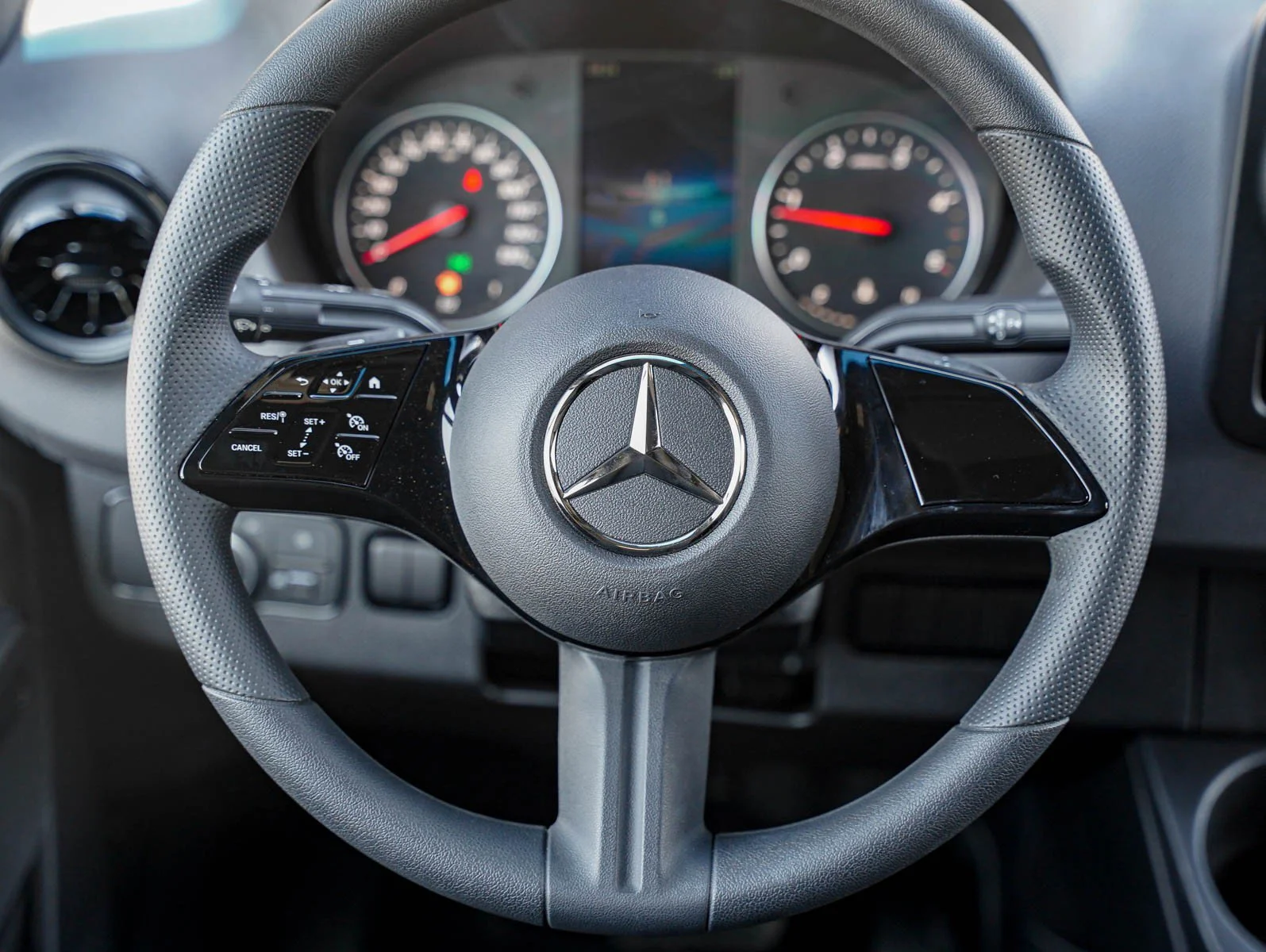 New 2025 Arctic White Mercedes-Benz  image 18