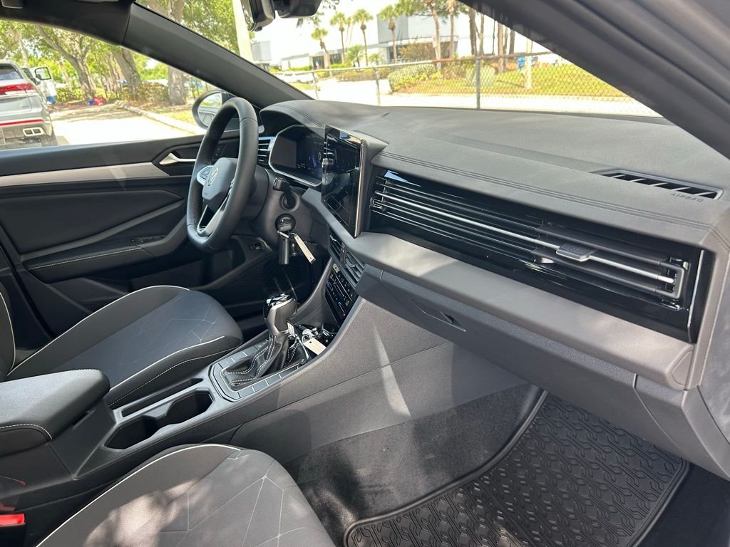 New 2026 Silver Volkswagen 1.5T Sport image 43
