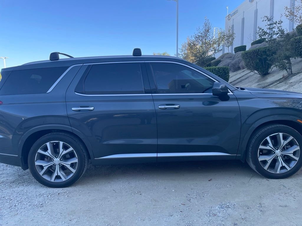 Used 2022 Graphite Hyundai Limited image 11