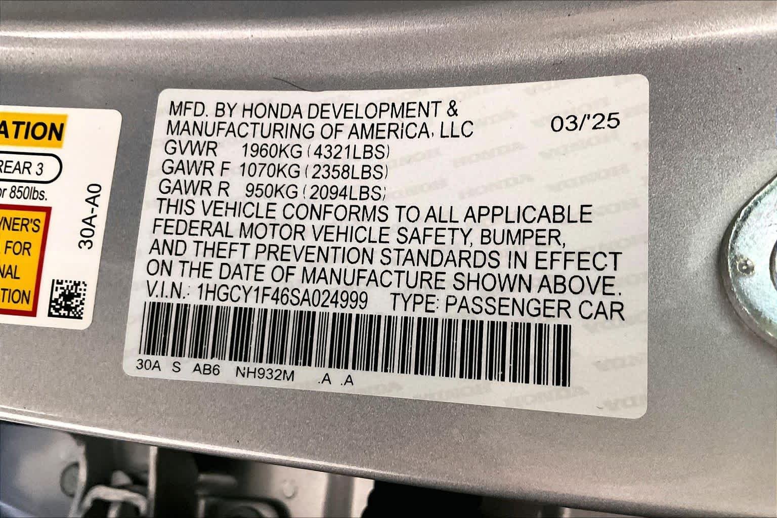 Used 2025 Solar Silver Metallic Honda SE image 32