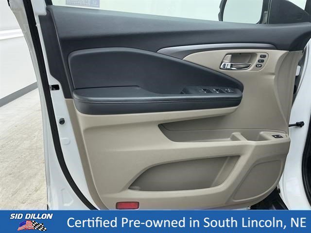 Used 2021 White Honda EX-L image 15