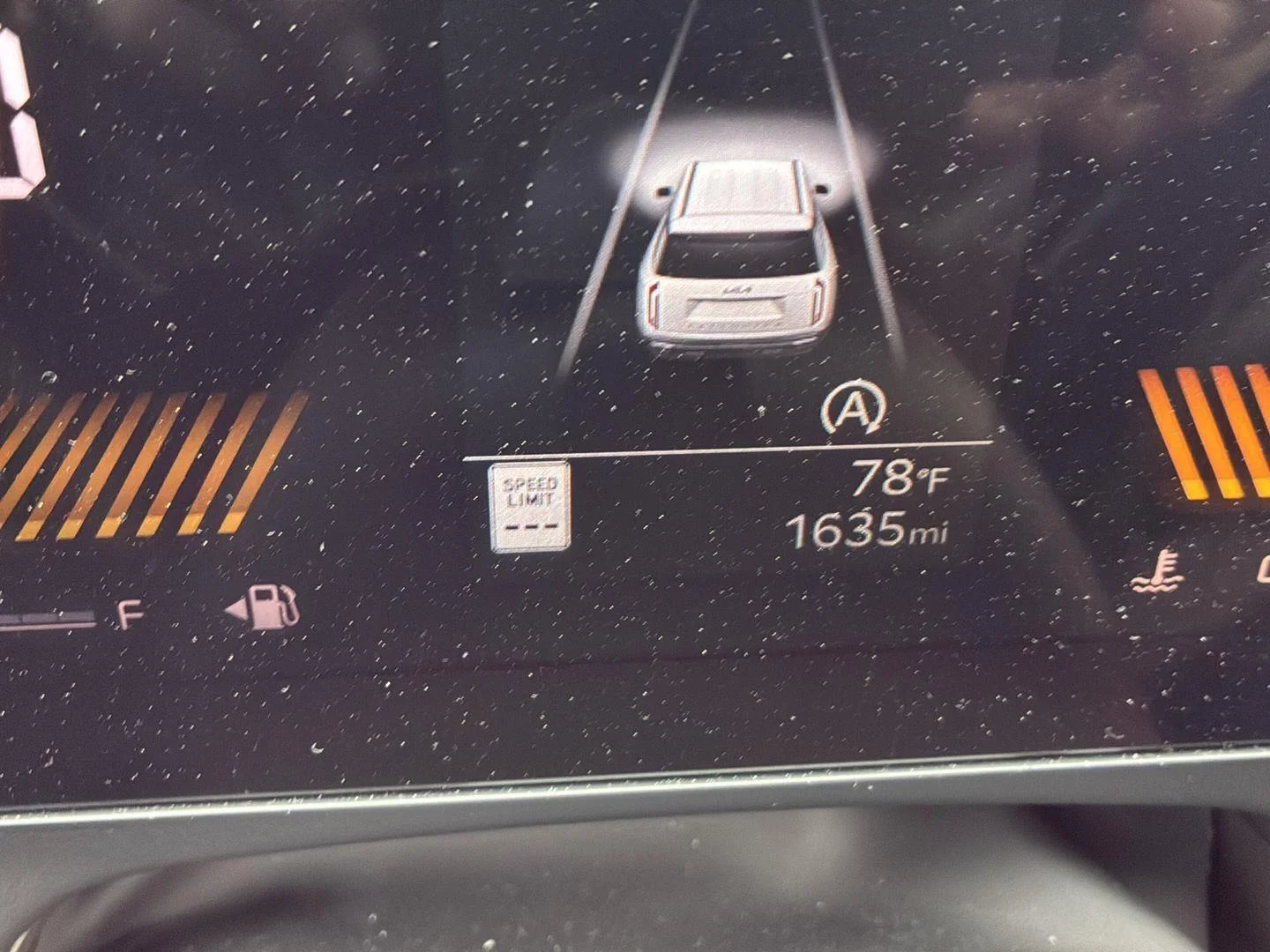 Used 2027 Ebony Black Kia S image 41