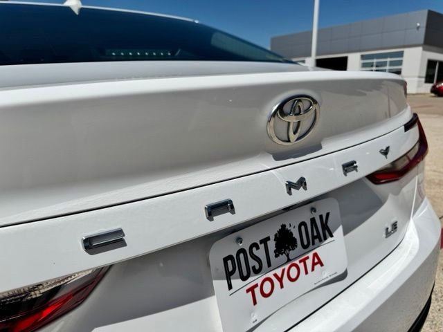 Used 2025 White Toyota LE image 11
