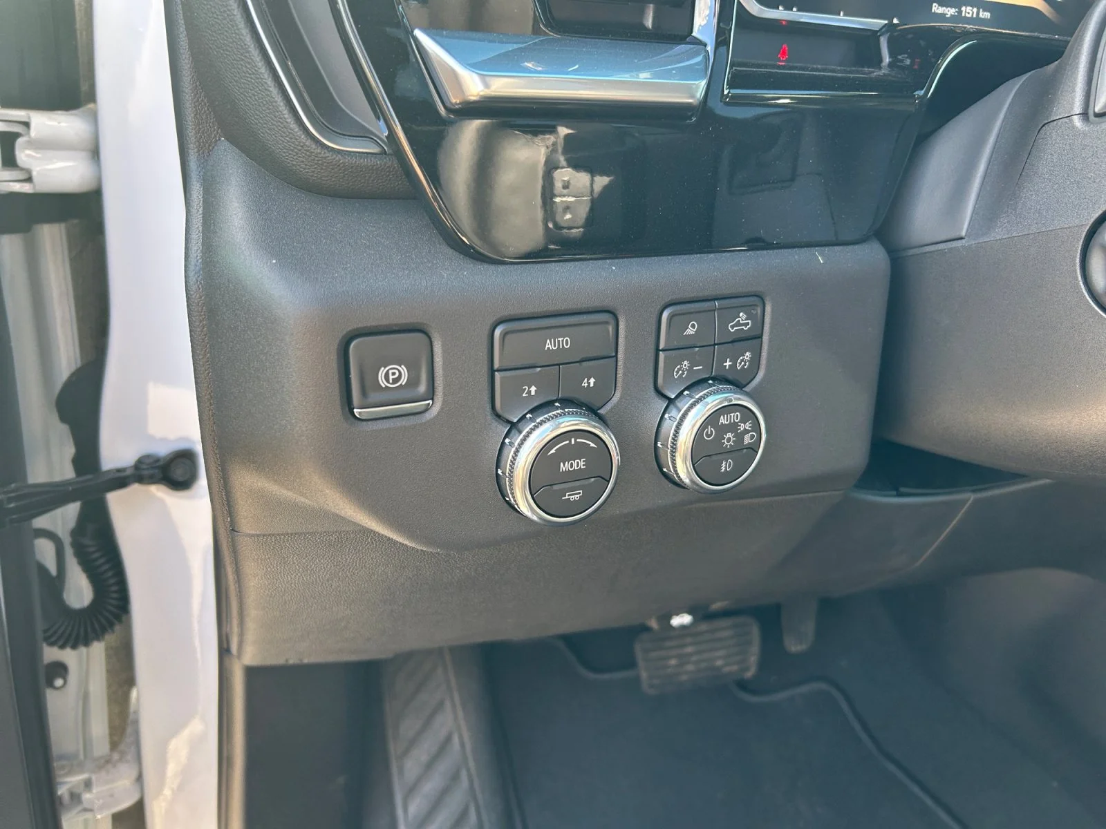 New 2026 Summit White GMC SLT image 16