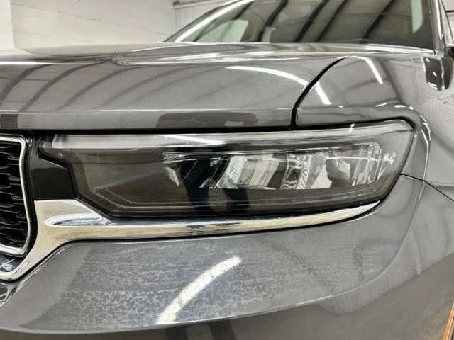Used 2023 Gray Jeep Limited image 10
