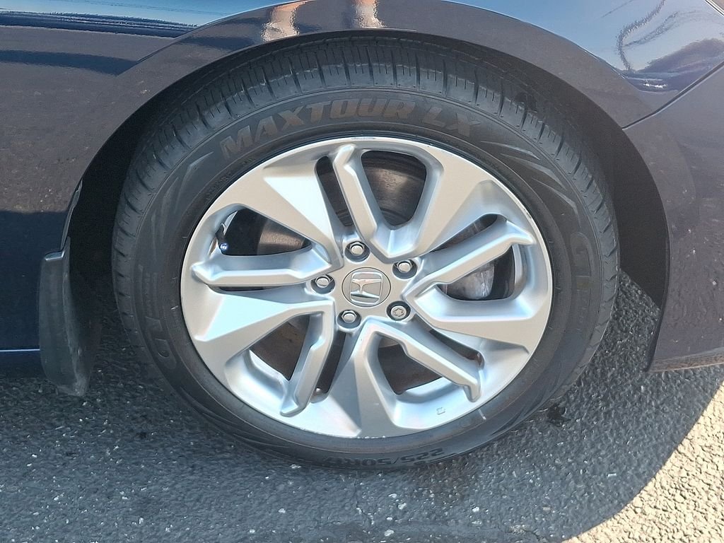 Certified Used 2018 Obsidian Blue Pearl Honda LX image 8