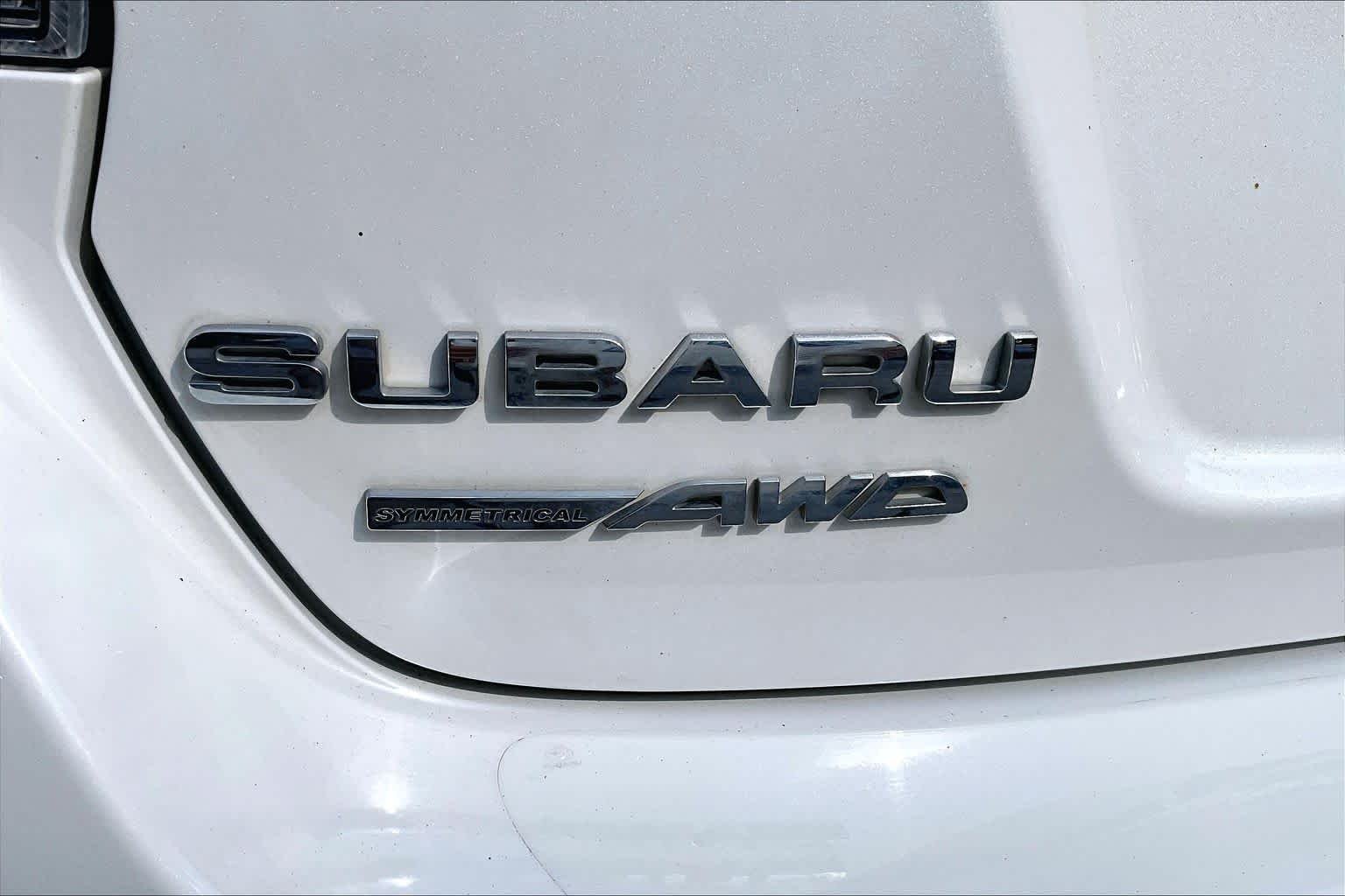Used 2021 Crystal White Pearl Subaru Premium image 31