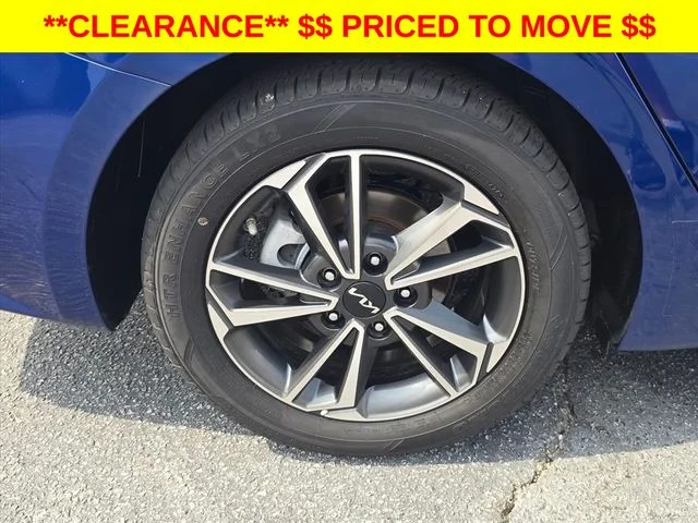 Used 2024 Blue Kia LXS image 32