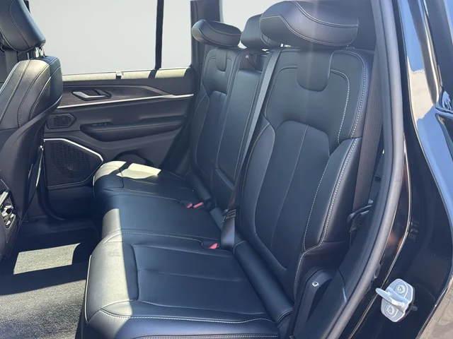 Used 2025 Black Jeep 4xe image 27