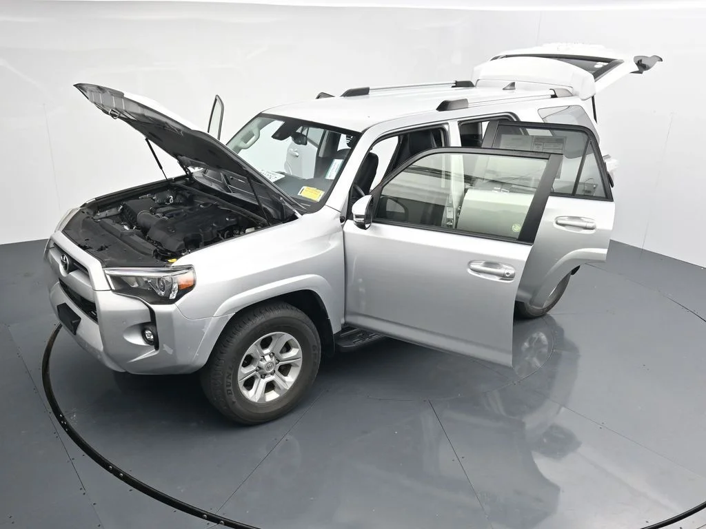 Used 2022 Silver Toyota SR5 Premium image 26